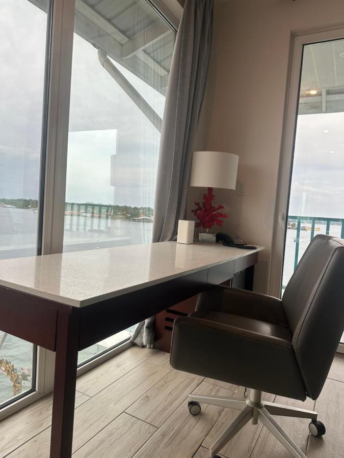Ocean Sky Bocas Hotel ボカス・タウン エクステリア 写真